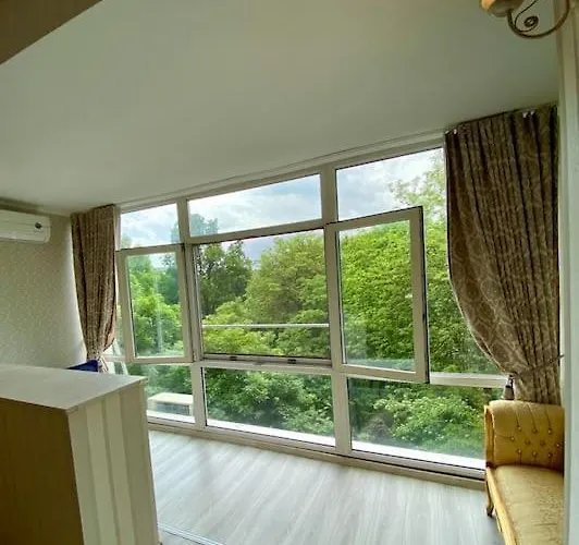 Downtown - Ultra With Park View Apartman