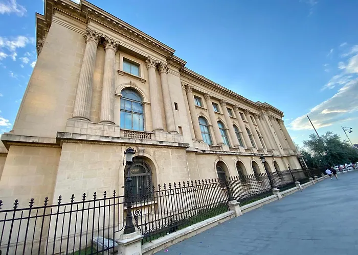 Downtown - Ultra With Park View Lägenhet